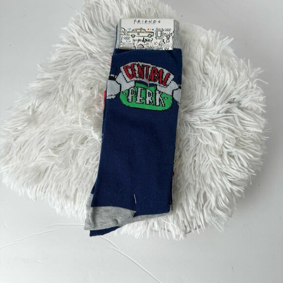 New Unisex Friends Central Perk 2-Pack Socks Size 6-9 Fun TV Show Merch - Picture 2 of 4
